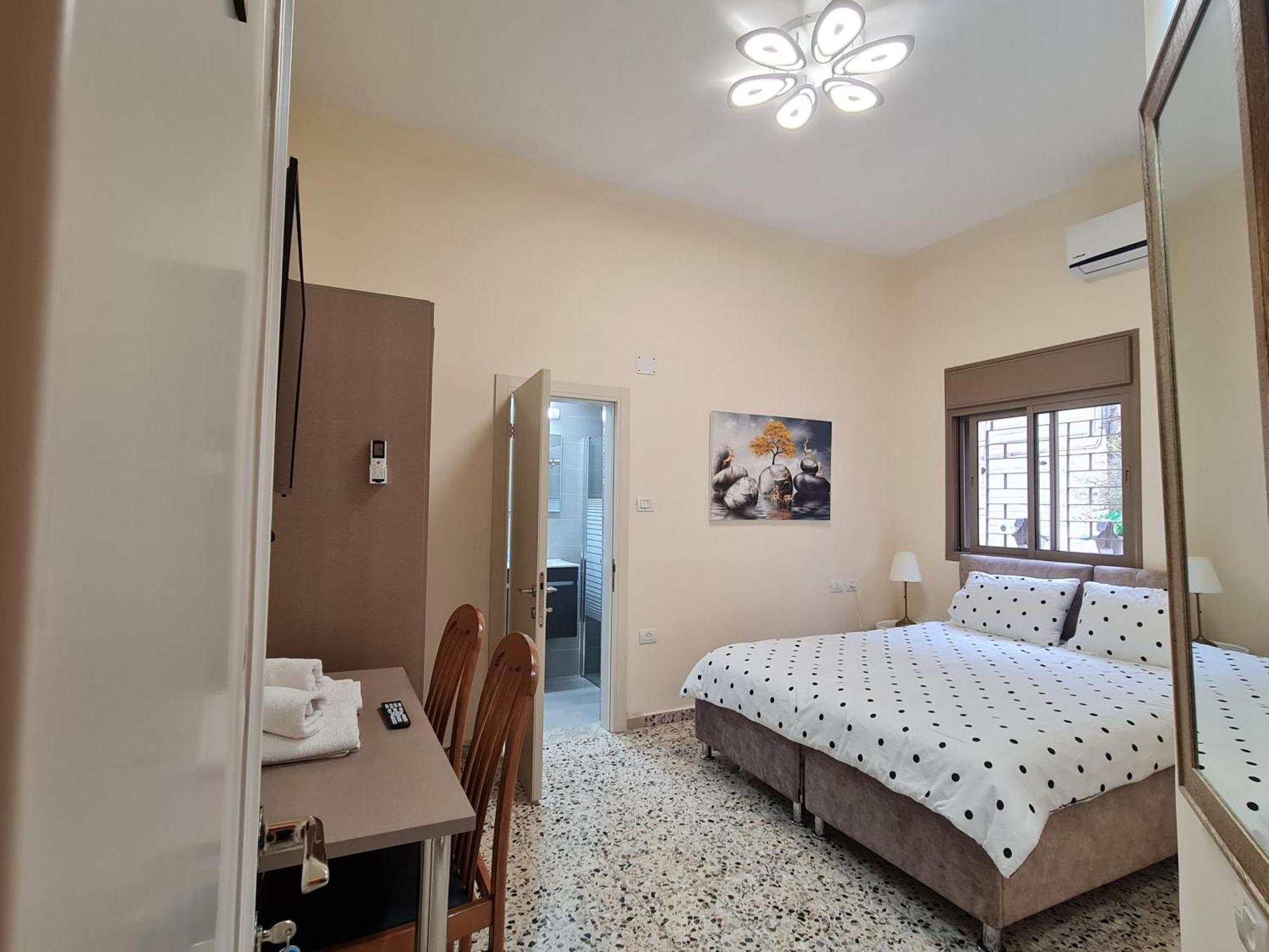 Rizik'S Guest House Назарет Екстериор снимка